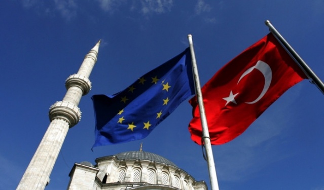 2. Türkiye’nin ABD ve Avrupa Birliği ile sorunlu ilişkileri. Türkiye’ye ilişkin risk algılamasını yükseltiyor.