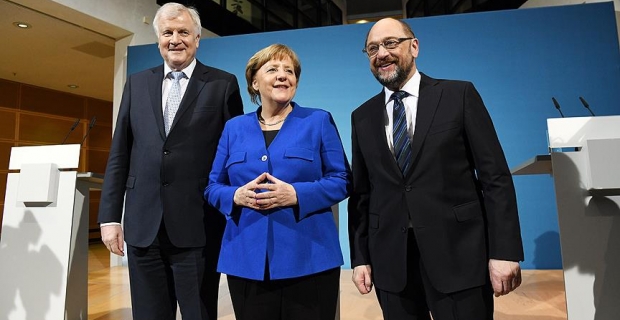 Almanya'da SPD'de koalisyon konusunda ilk çatlak