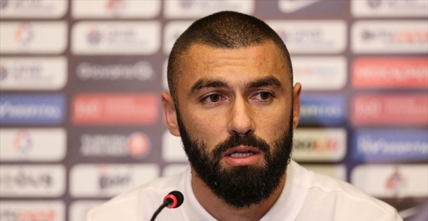 Burak Yılmaz: Çok ciddi transfer teklifleri aldım