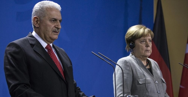 'Türkiye-Almanya ilişkilerinde hassasiyetimiz belli'