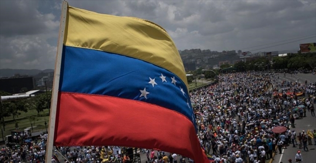 Venezuela'da devlet başkanı seçimi 22 Nisan'da yapılacak
