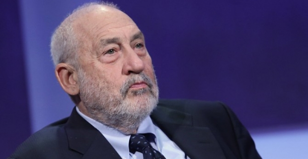 Stiglitz: Trump'ı en hassas noktasından vurun