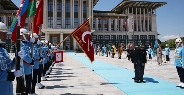 Cumhurbaşkanı Erdoğan, Aliyev'i resmi törenle karşıladı