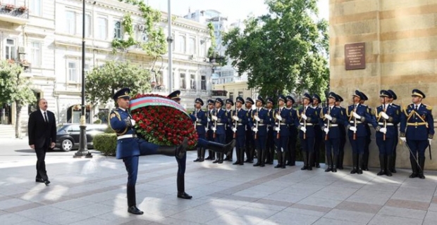 Azerbaycan Cumhuriyeti 100. yılını kutluyor