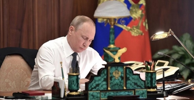 Putin: Dolardaki tekel, birçok ülke için tehlikeli bir durum yaratıyor
