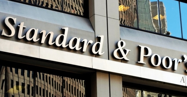 S&P, Türkiye'nin kredi notunu düşürdü