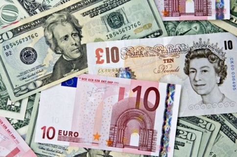 Dolar, euro ve sterlinde rekor