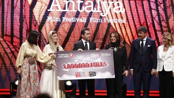 En İyi Film ödülünü İran yapımı 'Üç Yüz' aldı