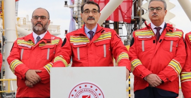 Mersin açıklarında sığ deniz sondaj çalışmalarına başlandı