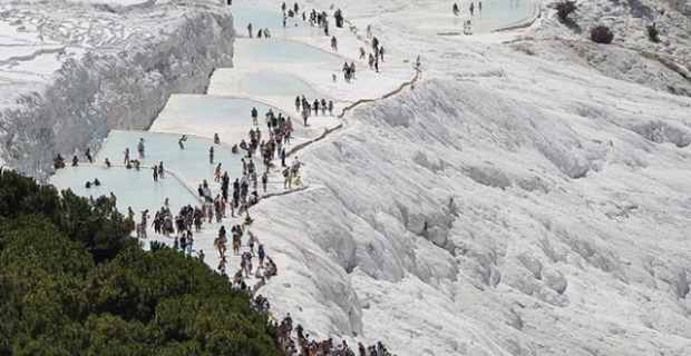 Pamukkale turist sayısında rekor kırdı