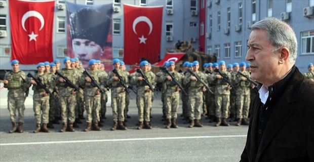 Bakan Akar: Mehmetçik Zeytin Dalı Harekatı'nda destan yazmıştır