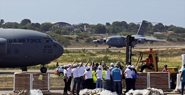 ABD'nin 'yardım uçakları' Venezuela sınırında