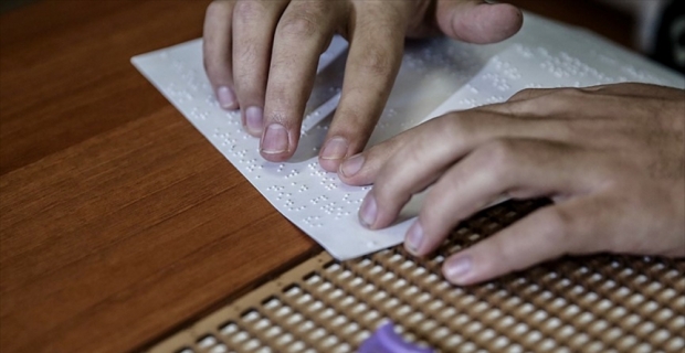 CHP'den Braille alfabesiyle hazırlanmış oy pusulası teklifi