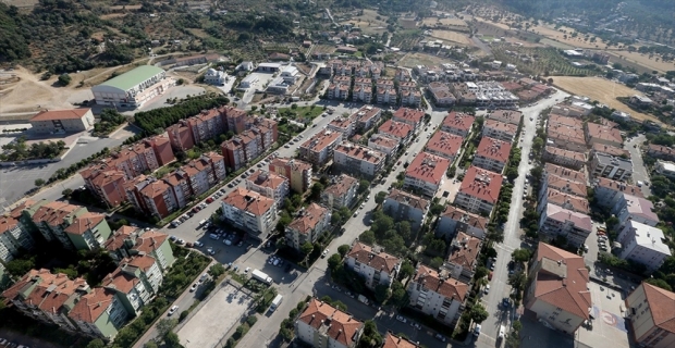 Faizlerdeki yükseliş konut kredi ve satışını frenledi