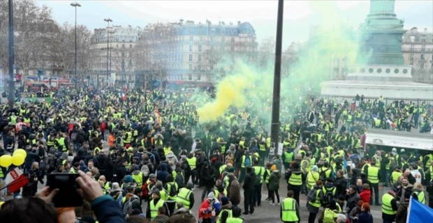 Fransa'dan sarı yeleklilerin gösterilerine ilişkin eylem planı