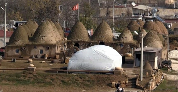 Harran'ın konik kubbeli evlerine bakım