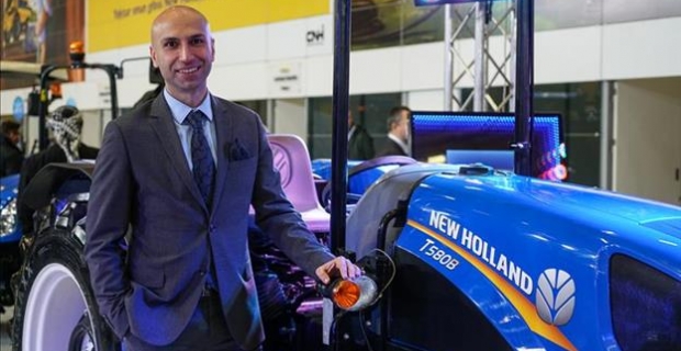 New Holland yeni ürününü İzmir'de tanıttı