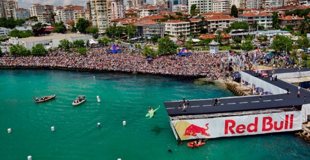 Red Bull Uçuş Günü İstanbul'a geri dönüyor