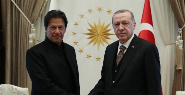 Cumhurbaşkanı Erdoğan, Pakistan Başbakanı Han görüştü