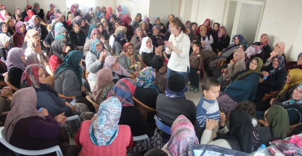 “Hijyen Sağlıktır“ projesi mart ayında 6 bölgede 600'e aşkın kadına ulaştı