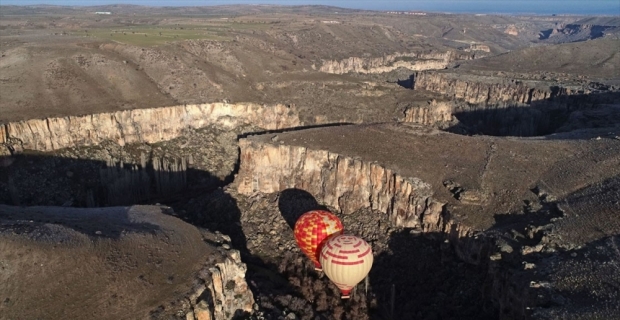 Kapadokya'da turistlerin balon turunda yeni adresi 'Ihlara'