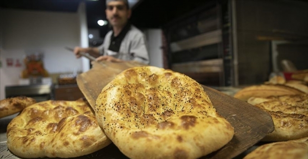 Ankara'da ramazan pidesi 2,5 liradan İstanbul'da 3 liradan satılacak