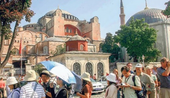 Yabancı turizmcilerin İstanbul ilgisi rekor kırdı