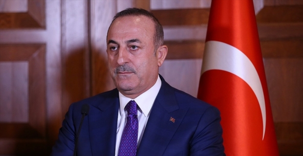 Dışişleri Bakanı Çavuşoğlu: Milli takımımızın İzlanda'da maruz kaldığı muamele kabul edilemez