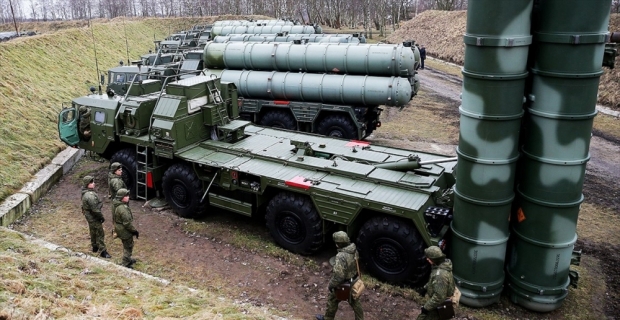 Hindistan S-400'ler konusunda ABD baskısıyla karşı karşıya