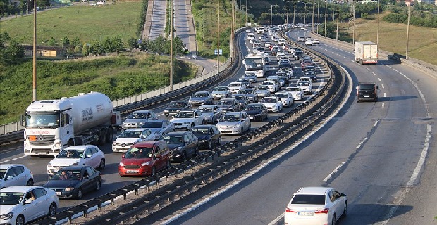 Tatilciler dönüş yolunda