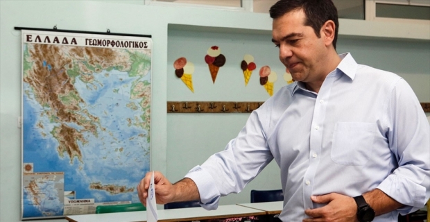 Yunanistan yerel seçimler için sandık başında
