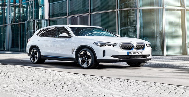 BMW’nin tamamen elektrikli modeli Yeni BMW iX3 Türkiye’de!