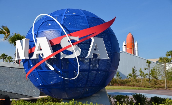 NASA, Ay’a 2022’de insansız, 2024’e kadar insanlı uçuş planlıyor