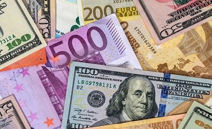 Dolar ve euroda sakin seyir