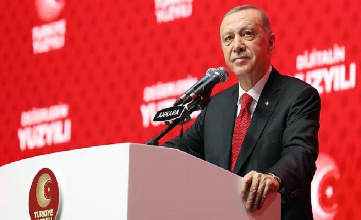 Erdoğan: Türkiye Yüzyılı vizyonumuzun ilk hedeflerinden biri yeni anayasa