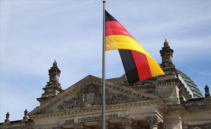 Alman hükümeti ekonomide daralma bekliyor