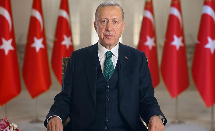 Erdoğan: Enkazların yerini inşaatlar aldıkça umutlar daha da güçleniyor