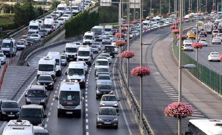 Trafiğe kayıtlı araç sayısı 26 milyon 937 bin oldu