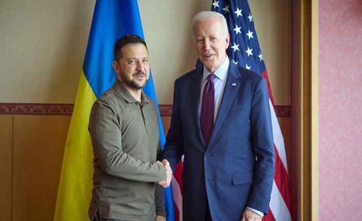 Japonya'daki G7 Zirvesi'nde Zelenskiy ile Biden bir araya geldi