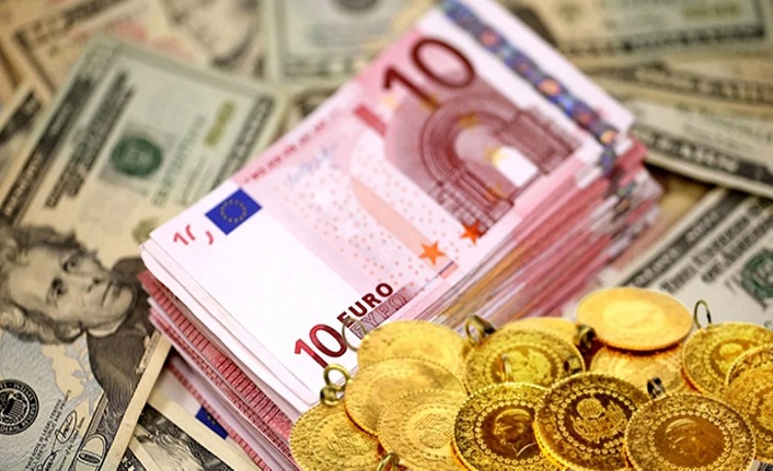 Dolar ve euro tarihi zirveye ulaştı, altın fiyatları uçtu