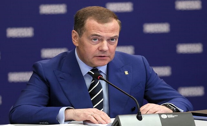 Medvedev: 3. Dünya Savaşı yaklaşıyor