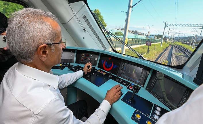 Milli Hızlı Tren 2025'te yolcu taşımaya başlayacak