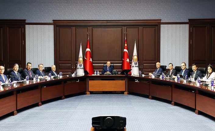 AK Parti MYK bugün toplanıyor: Gündemde olağanüstü kongre hazırlıkları var