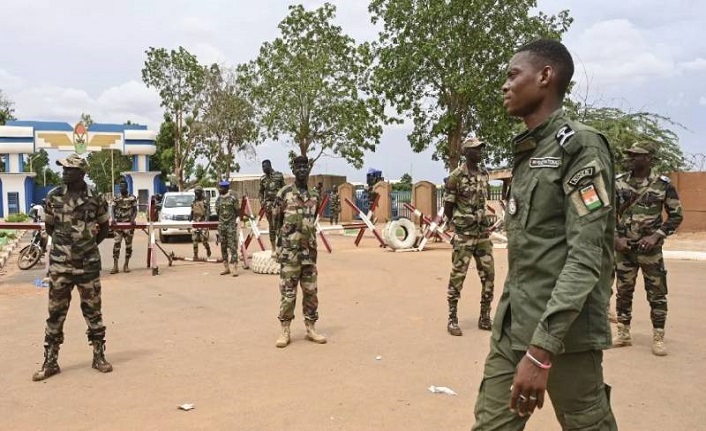 Nijer'deki askeri darbe ABD ve Fransa arasındaki ayrılıkları gün yüzüne çıkardı