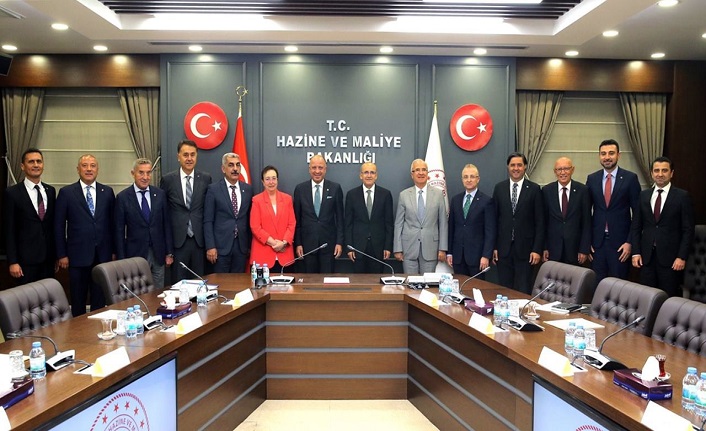 Sanayicilerin sorunları Şimşek'in önünde