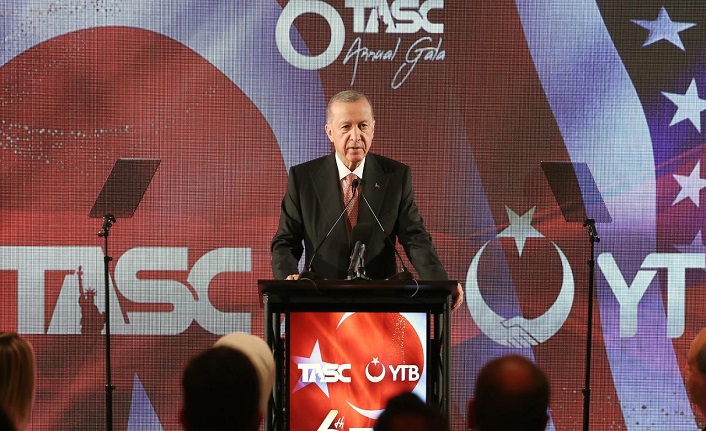 Cumhurbaşkanı Erdoğan: Müslümanların kutsallarına saldırmanın meşrulaştırılmasını asla kabul etmiyoruz