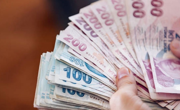 Bağ-Kur ve Emekli Sandığı emeklilerine 5 bin lira destek ödemesi bugün yapılıyor