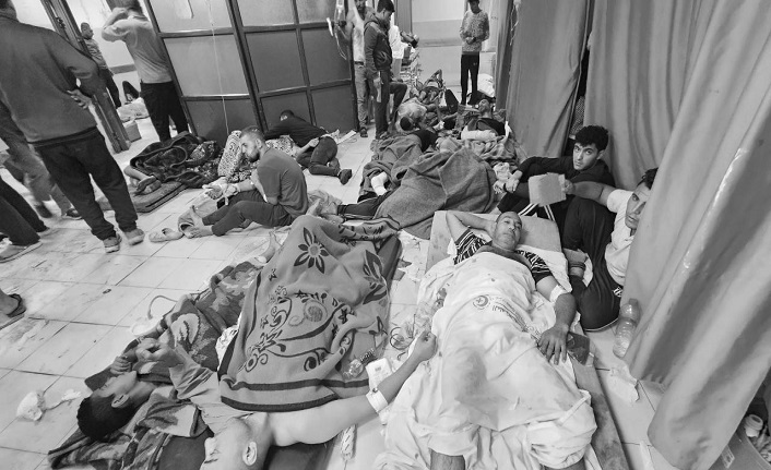Gazze'deki Sağlık Bakanlığı: Endonezya Hastanesi vuruldu, cesetler yığılıyor