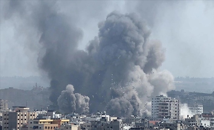 İsrail güçleri Gazze Şeridi'nin güneyini bombaladı, çok sayıda ölü ve yaralı var