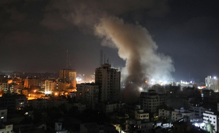İsrail ordusu Gazze'deki kara işgalini genişletmeye devam ettiğini açıkladı